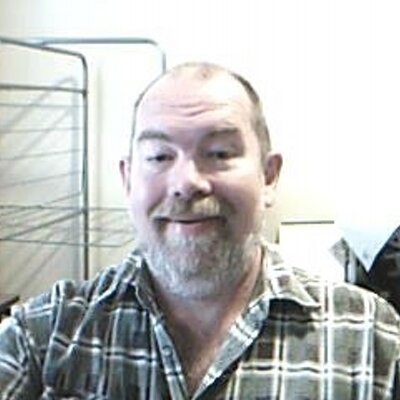Profile Picture of Stephen Pollitt (@baulkoboy) on Twitter