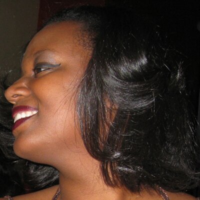 Profile Picture of Kim McWhorter (@Piccolola_) on Twitter