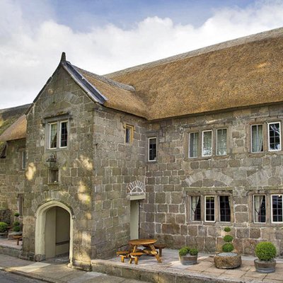Profile Picture of Three Crowns Devon (@ThreeCrownsChag) on Twitter
