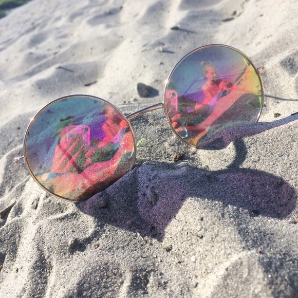 Profile Picture of Clare Knight (@clare13knight) on Poshmark