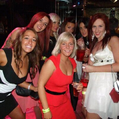 Profile Picture of Sophie Wilkins (@sophiewilkins87) on Twitter