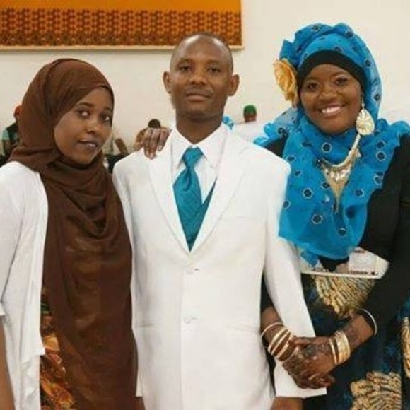 Profile Picture of Salah Ahmed (@salahahmed) on Poshmark