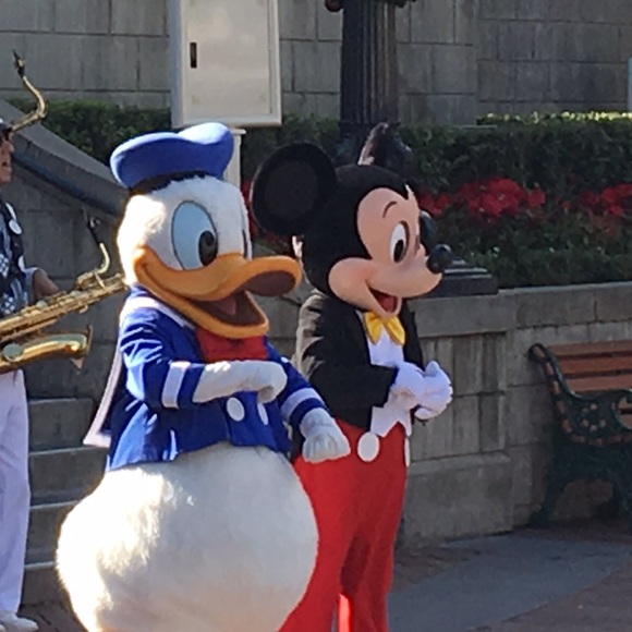 Profile Picture of Jolynne Harrison (@jolynne0817) on Poshmark