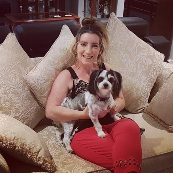 Profile Picture of Lorenda Nash (@baladesi) on Poshmark