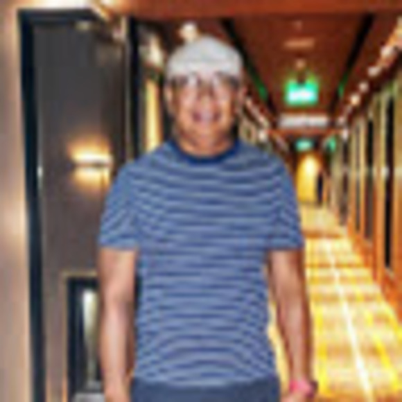 Profile Picture of Theodore Pacleb (@paclebt) on Poshmark