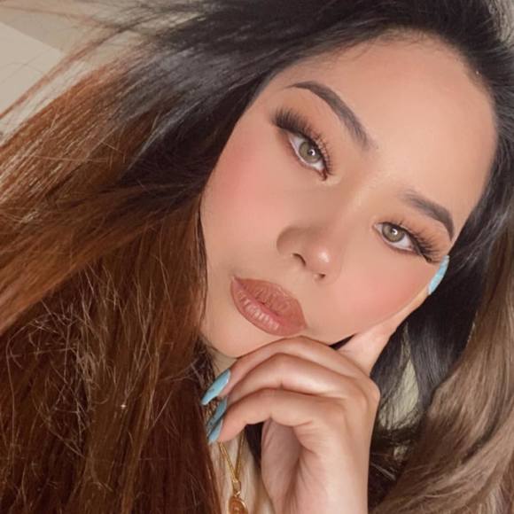 Profile Picture of Ann roselle Daniel (@abaddie21) on Poshmark