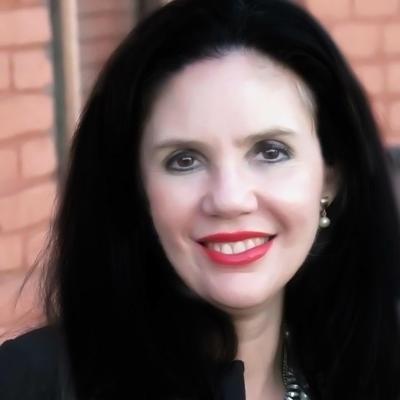 Profile Picture of Claudia Wade (@cwadeco) on Twitter