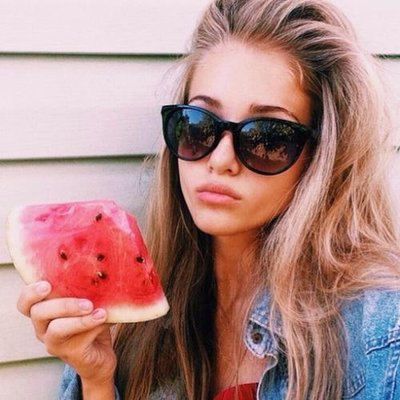 Profile Picture of Lucy Hanson (@LucyJHanson) on Twitter