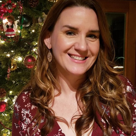 Profile Picture of Michele Mcbee (@truelove12) on Poshmark