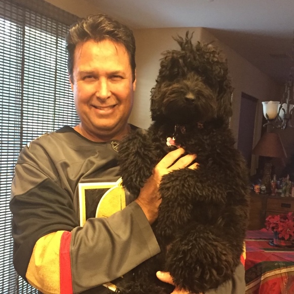 Profile Picture of Steve Pratt (@stevelpratt) on Poshmark