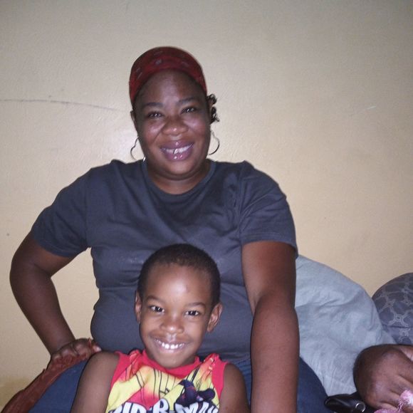 Profile Picture of Ruby Hill (@rubyh2814) on Poshmark