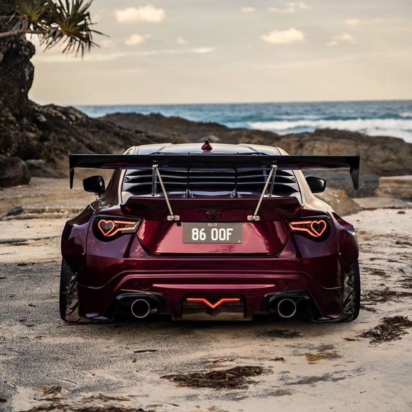 Profile Picture of Joseph Schnackenberg (@jschnackenberg) on Poshmark