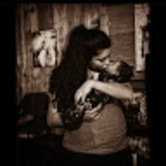 Profile Picture of Chantel Hommertzheim (@chommertzheim) on Poshmark