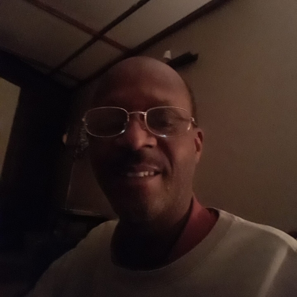 Profile Picture of Joseph Carayol (@jcarayol) on Poshmark