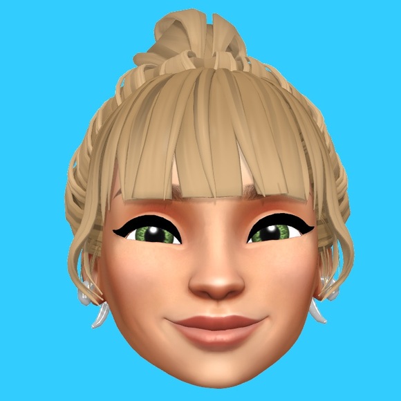 Profile Picture of Ruby Evans (@ruby_evans14) on Poshmark