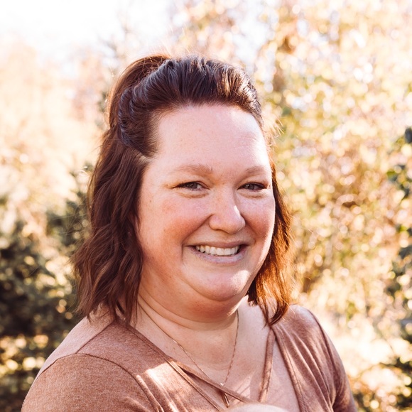 Profile Picture of Danielle Grimard (@dgrimard) on Poshmark