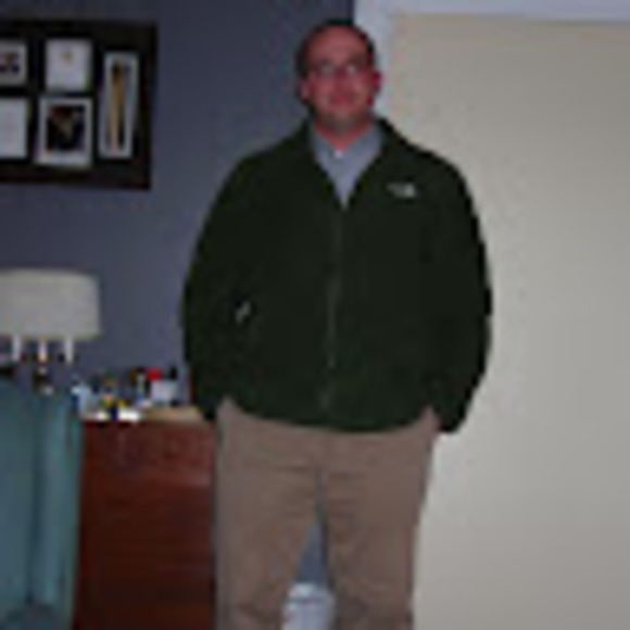 Profile Picture of Andrew Astorino (@andrew9227) on Poshmark