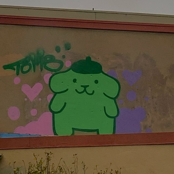 Profile Picture of Katelyn Nguyen (@secretkgallery) on Poshmark