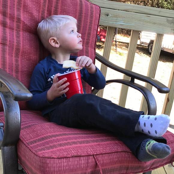 Profile Picture of Lindsey Bangert (@heraandhallie) on Poshmark