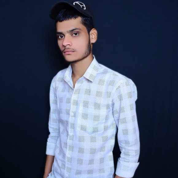 Profile Picture of Mobinshaikh Mobin shaikh (@mobinshaikhm) on Poshmark