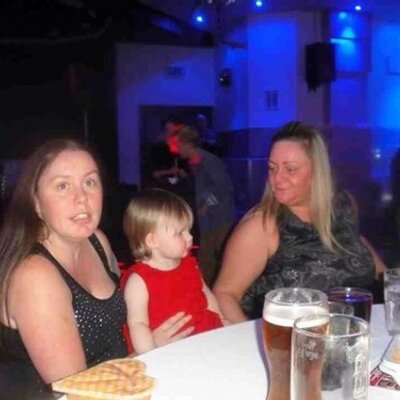 Profile Picture of Clare Starr (@starr_co) on Twitter