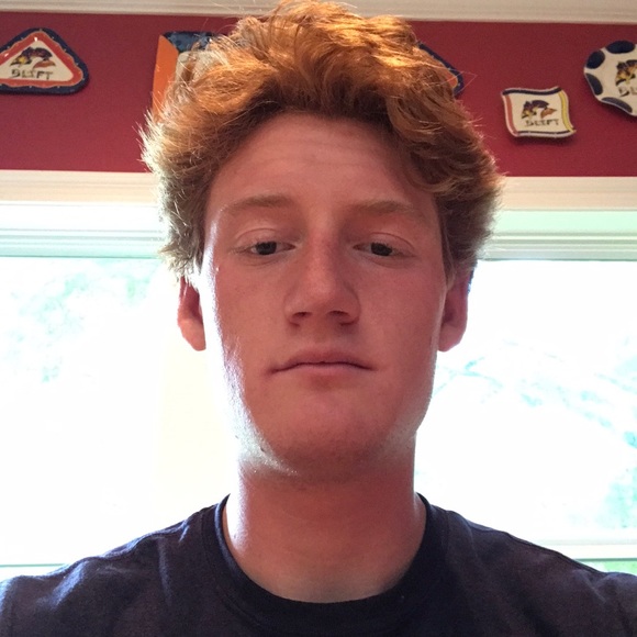 Profile Picture of William Clements (@willclements98) on Poshmark