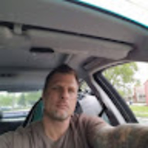 Profile Picture of Steven Grau (@stvngrau) on Poshmark