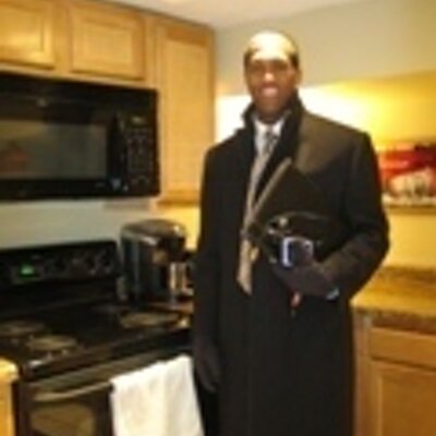 Profile Picture of Alexander O. Solomon (@solomon1986) on Twitter