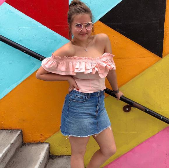 Victoria Norgaard - Poshmark Profile Picture of Victoria Norgaard (@vnorgaard) on Poshmark