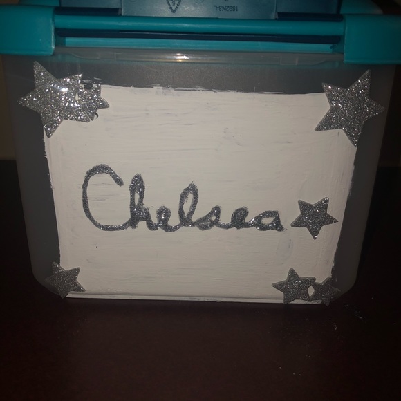 Profile Picture of Chelsea Bubbers (@cbubbers) on Poshmark