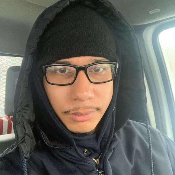 Profile Picture of Jeffrey Collado (@jeffcsupreme) on Poshmark