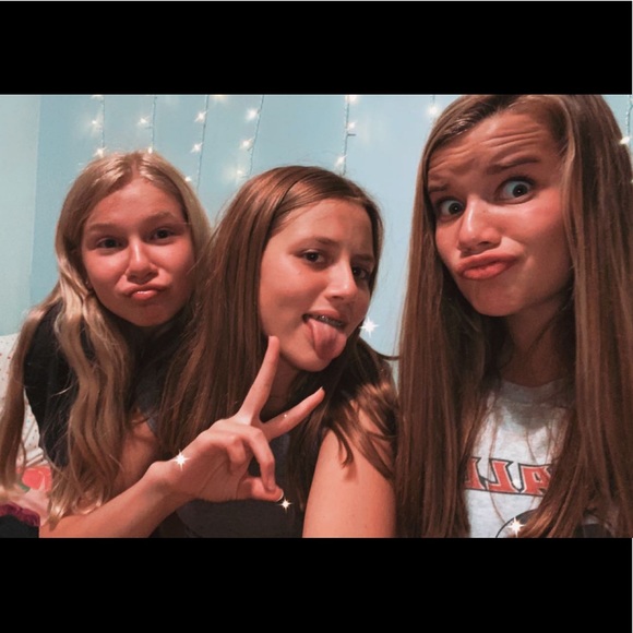 Sam Langefeld - Poshmark Profile Picture of Sam Langefeld (@slangefeld) on Poshmark