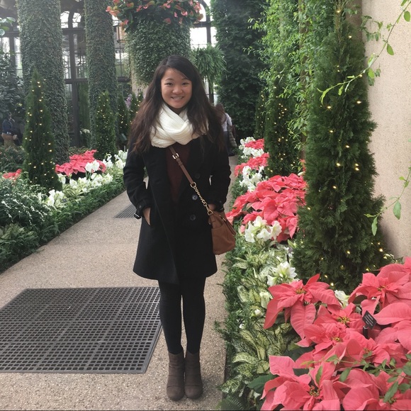 Profile Picture of Joann Chow (@joannnc) on Poshmark