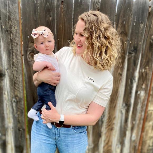 Laura Duty - Poshmark Profile Picture of Laura Duty (@laladuty) on Poshmark