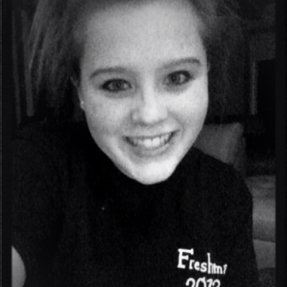 Profile Picture of Haley rose Joyce (@haleyrosejoyce) on Poshmark