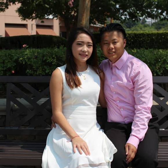 Profile Picture of Pa Yang (@deryang2000) on Poshmark