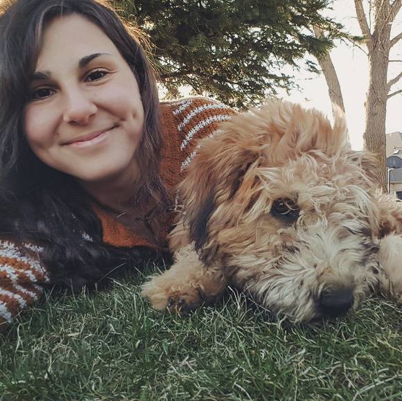 Profile Picture of Hannah Savin (@hannah_savin) on Poshmark