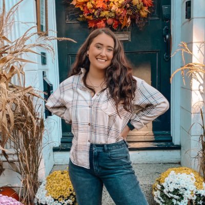 Profile Picture of Katelyn Stewarton Twitter