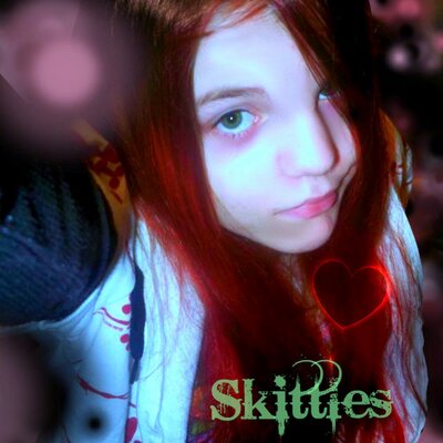 Profile Picture of Jessica Burroughs (@_x_Skittles_x_) on Twitter