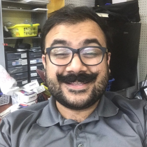 Profile Picture of Mian Asim (@jetlifeparadice) on Poshmark