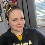 Profile Picture of Charli Dubbs (@chewiewerehome) on Instagram