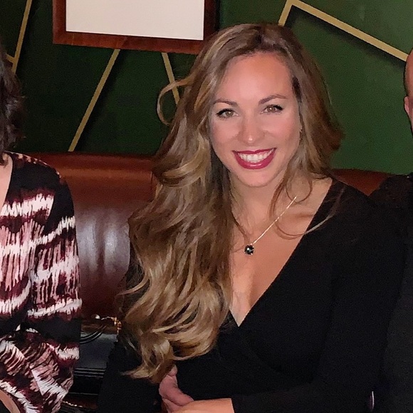 Profile Picture of Heather Heimann (@hmh06001) on Poshmark