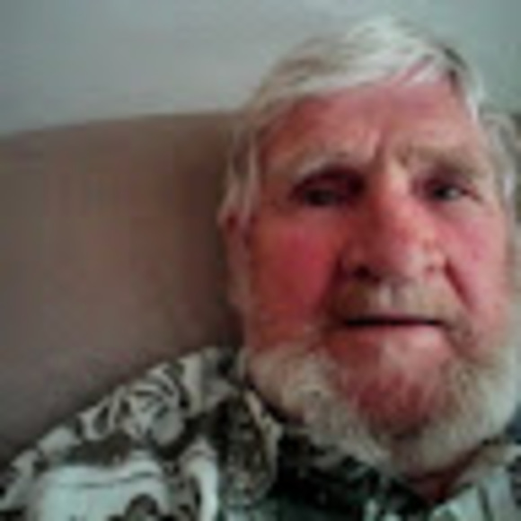 Profile Picture of John Fossett (@gibgibbers) on Poshmark