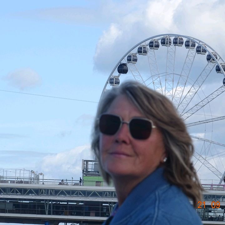 Profile Picture of connie (@connie4226) on Tiktok