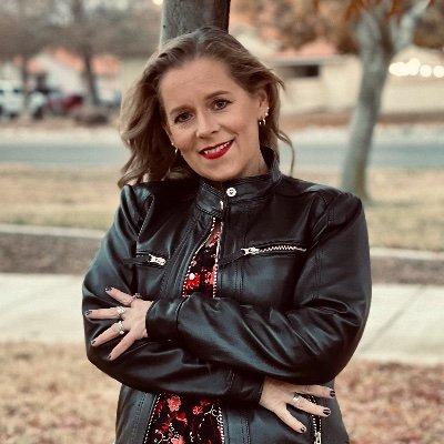 Profile Picture of Jane Anne Decker (@writerjaned) on Twitter