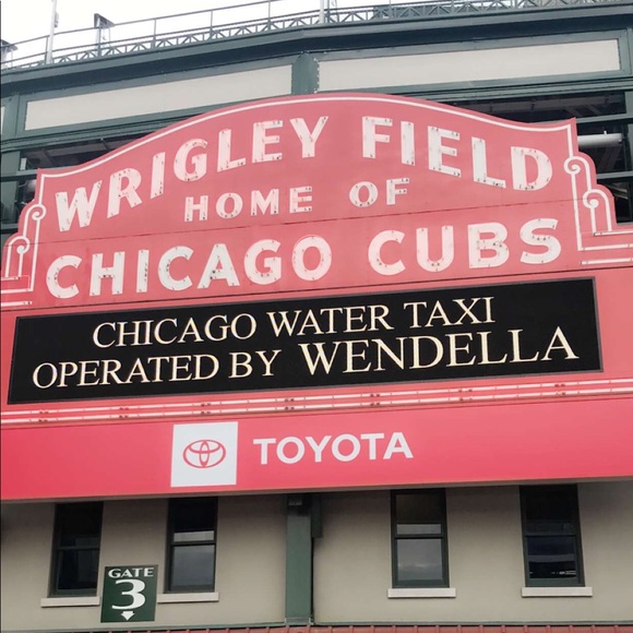 Profile Picture of Joslyn Larralde (@jmlarralde) on Poshmark