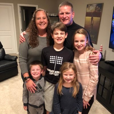 Profile Picture of Jason Simmons (@SimmonsFamily) on Twitter