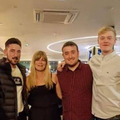 Profile Picture of Dave Rowsell (@xDJRx9) on Twitter