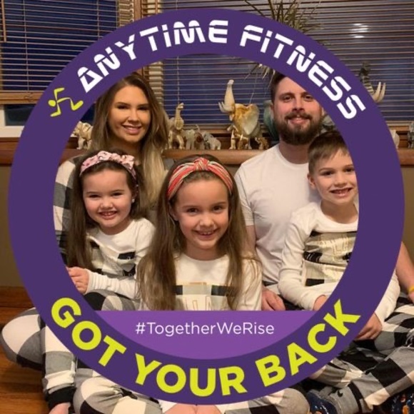 Profile Picture of Donnie Turnbaugh (@donholmes92) on Poshmark