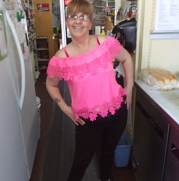 Profile Picture of Cecile Merrill (@cecilemerrill5) on Poshmark